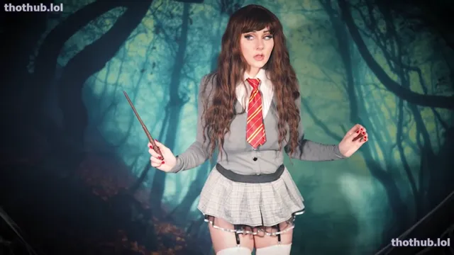 Angie Griffin – Hermione Vs Spider