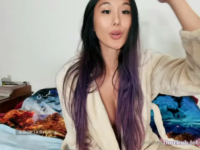 Sofia Silk – Solo pussy play action