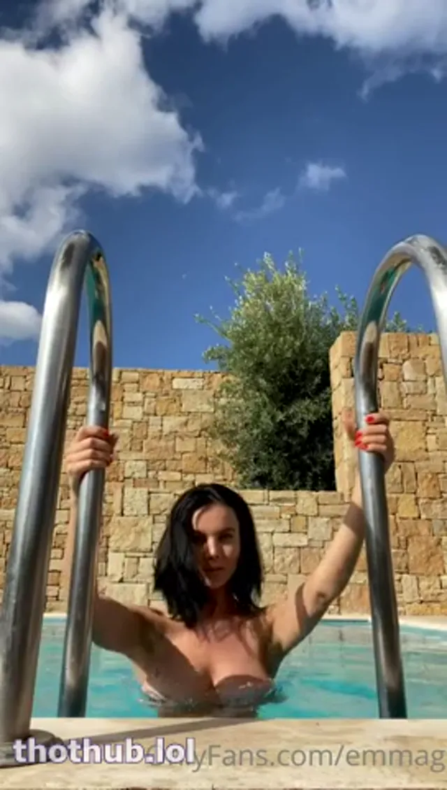Emma Glover Naked in the Pool Onlyfans