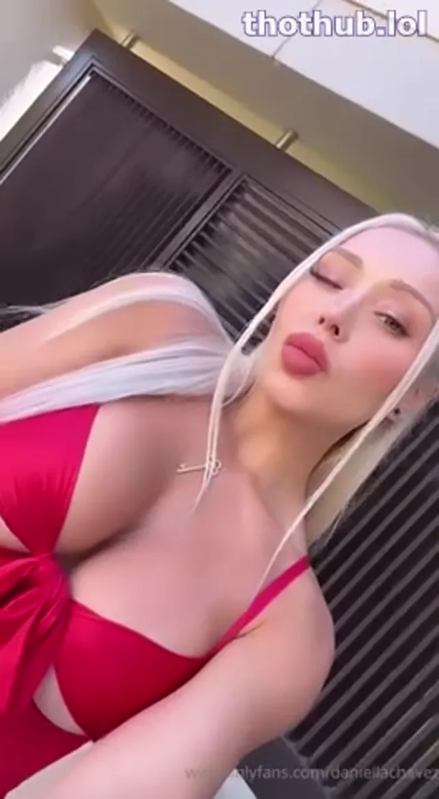 Daniela chavez