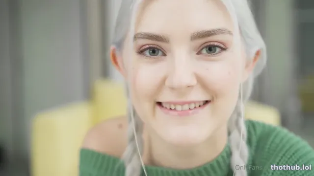 Eva elfie 2