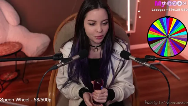 Moona ASMR