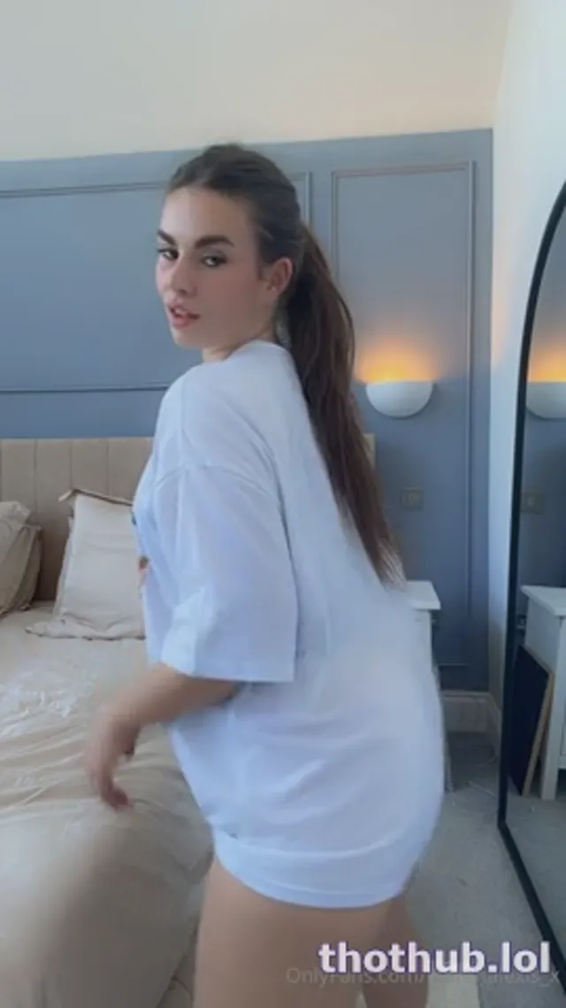Lauren Alexis – Mmm daddy I’m so horny right now
