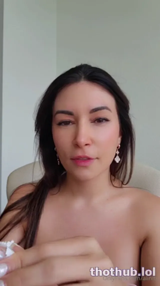 Alinity Naked Sucks Popsicle Onlyfans