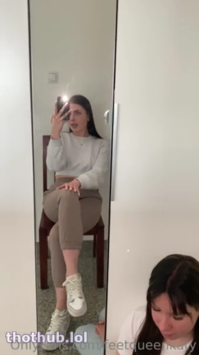 Feet Queen Katy 25