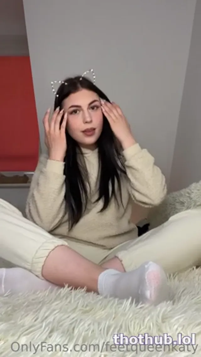 Feet Queen Katy 45
