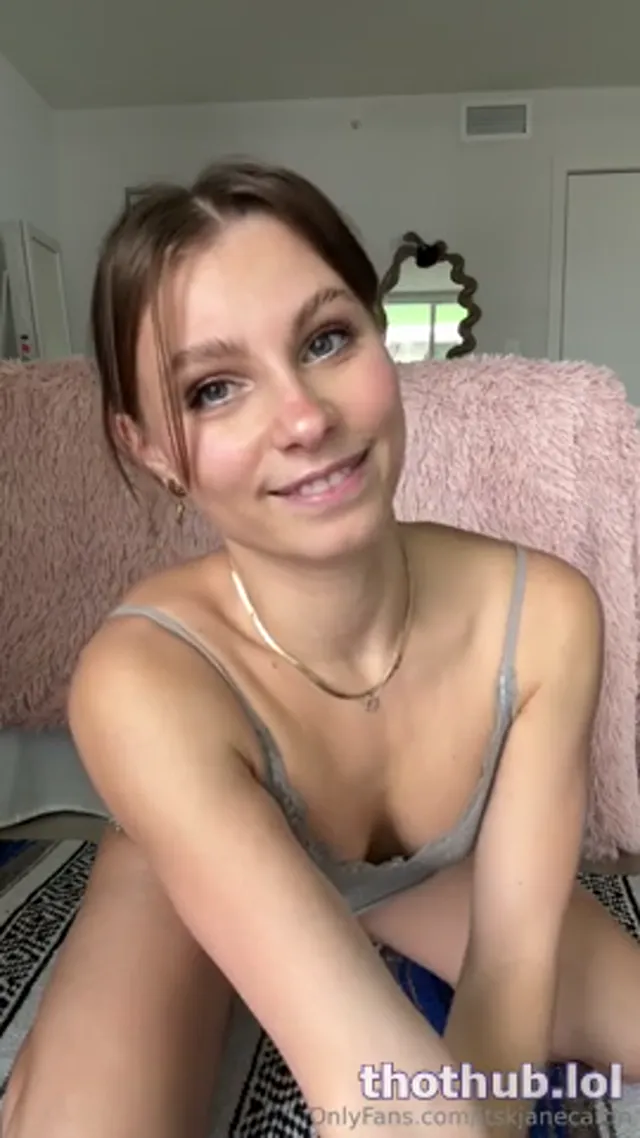 KJanecaron oiled up