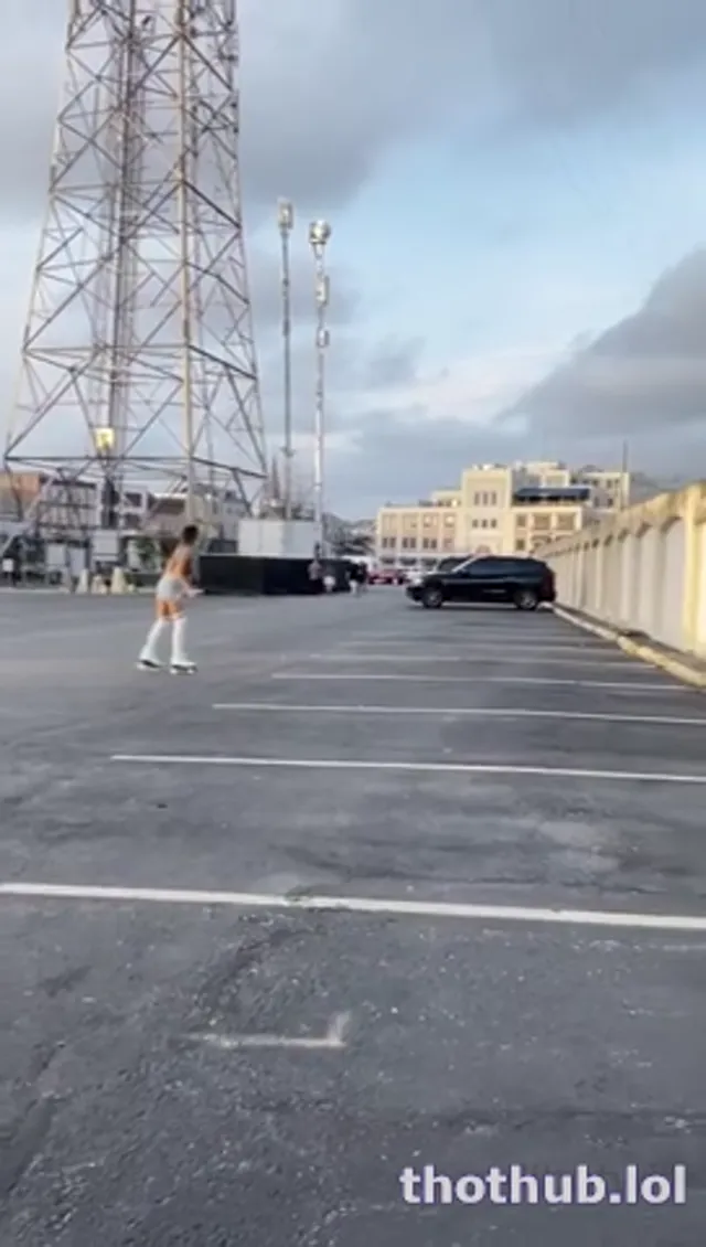 Victoria lit blowjob