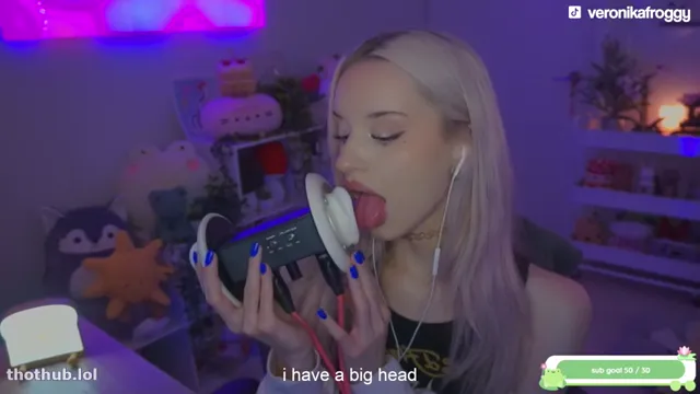 Veronika asmr (no talking ear licking) Veefroggy