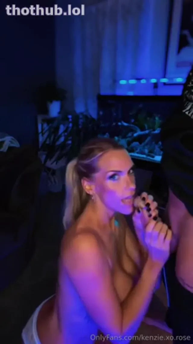 Kenzie.xo.rose Titjob and Blowjob