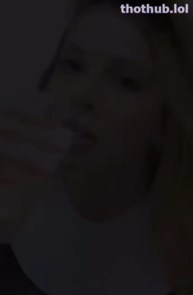 Yuz López tomando la lechita