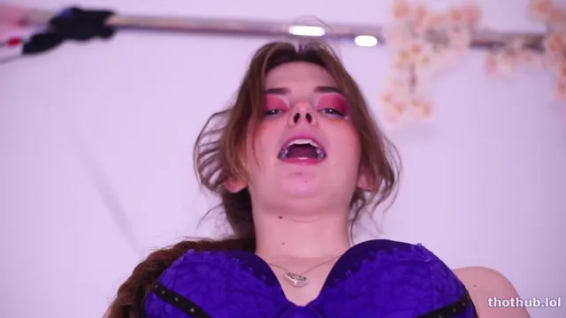 Longhairluna – Pussy Eating Worship