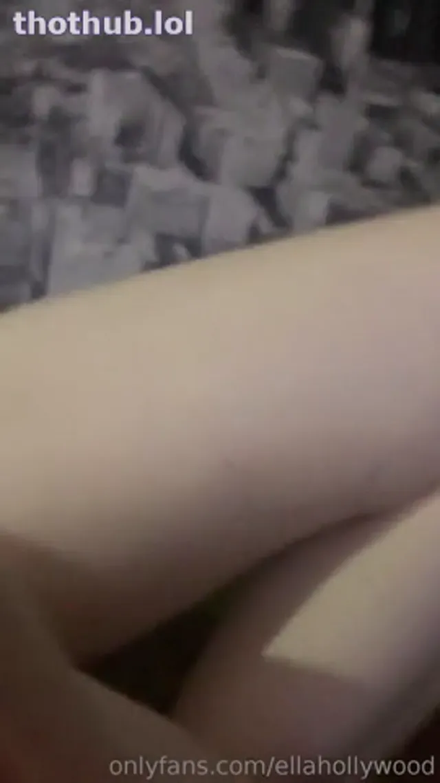 Ella hollywood moans while riding girlcock