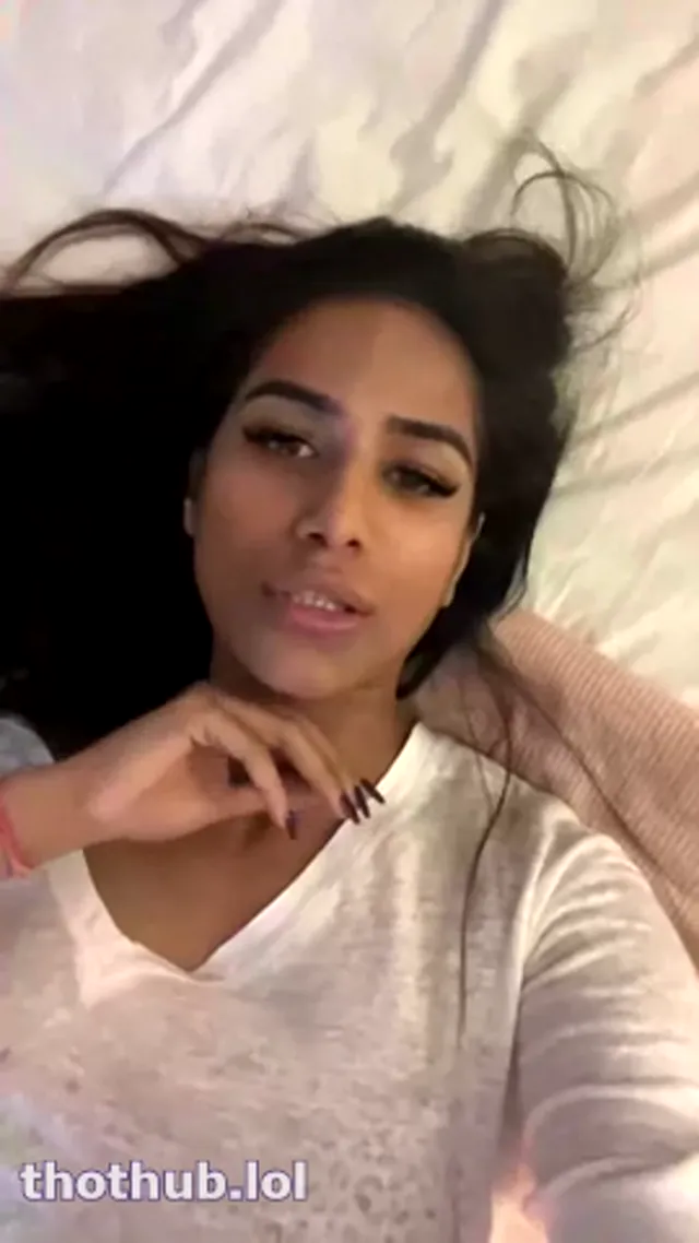 Poonam Pandey 8