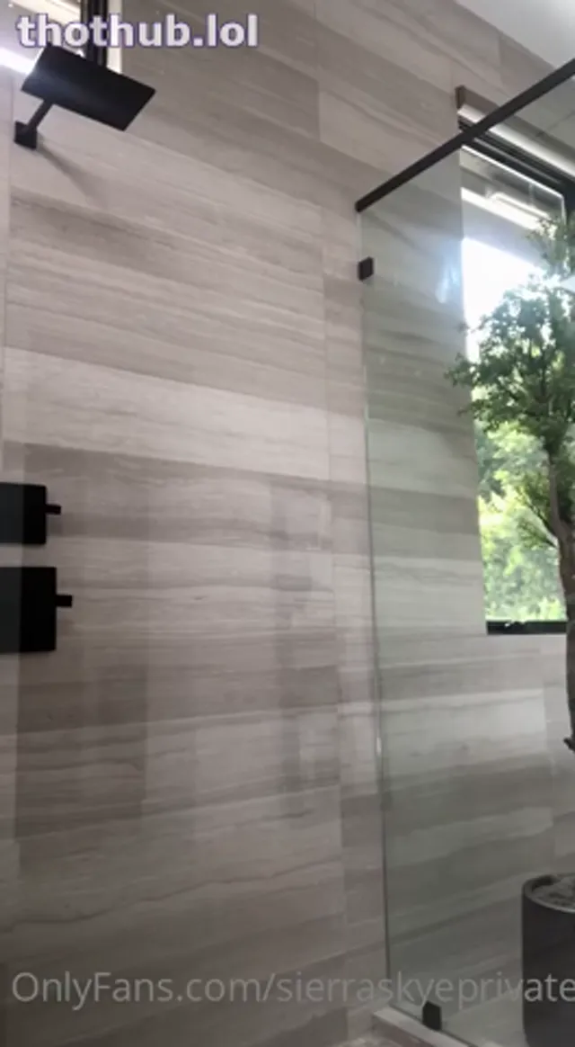 Sierra Nude Shower 3