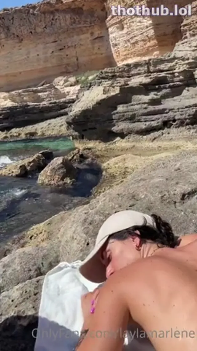 Layla Marlene Dirty things at the Beach