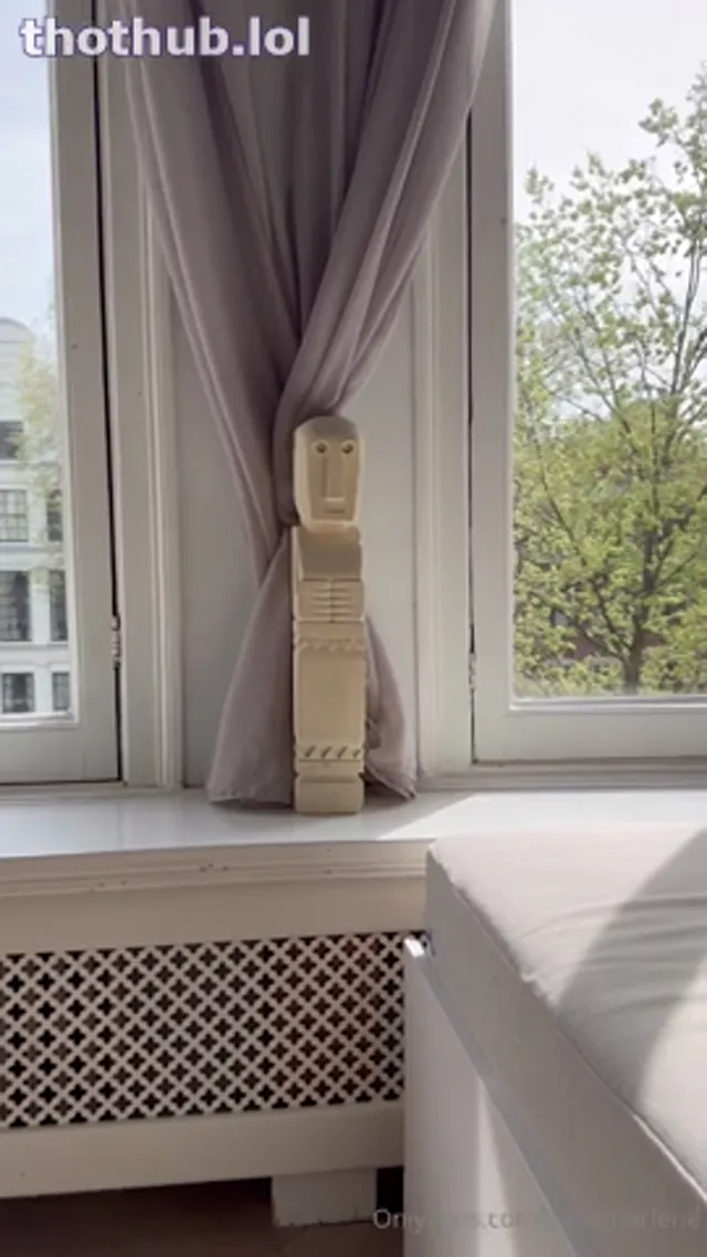 Layla Marlene – Dildo sex in window