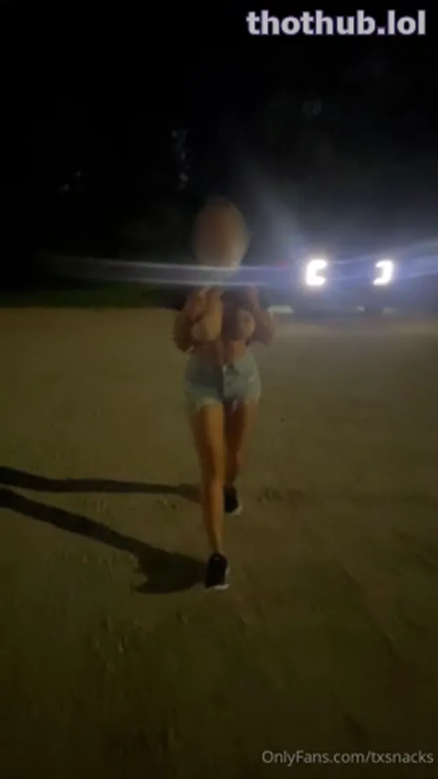 Txsnacks – outdoor car sex