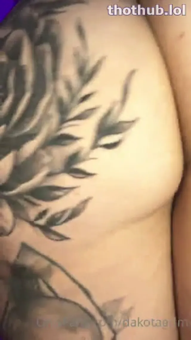 Goth Queen Face sitting uncensored