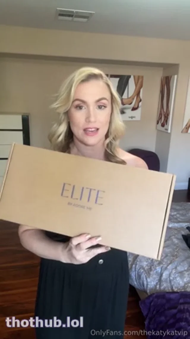 Kate Shelor / thekatykat / VIP Try-on