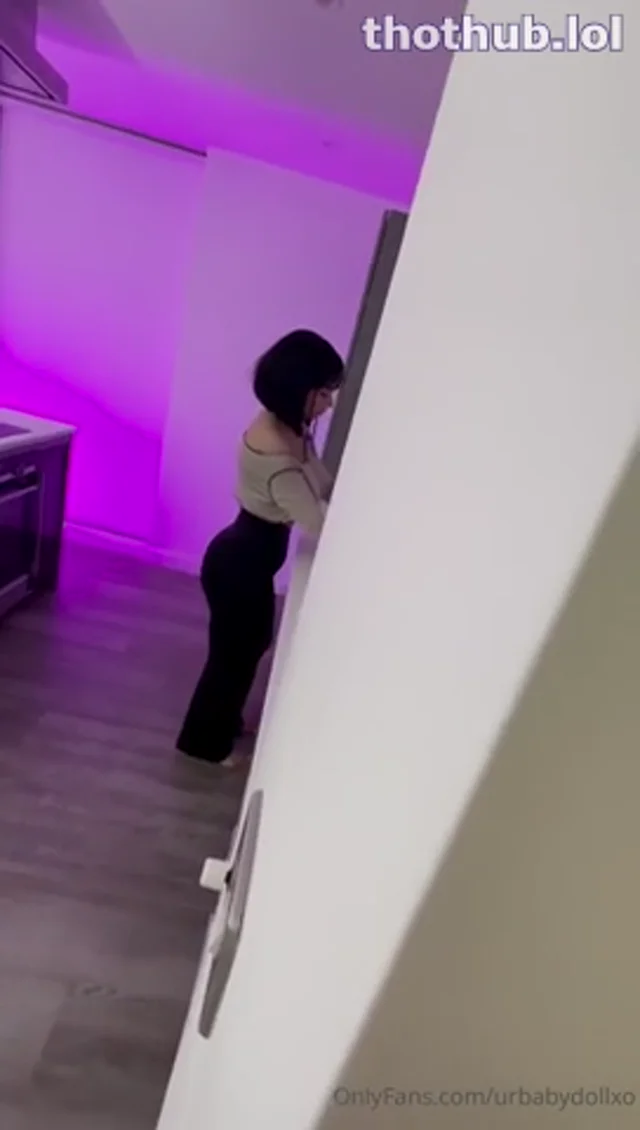 Urbabydollxo – kitchen fuck