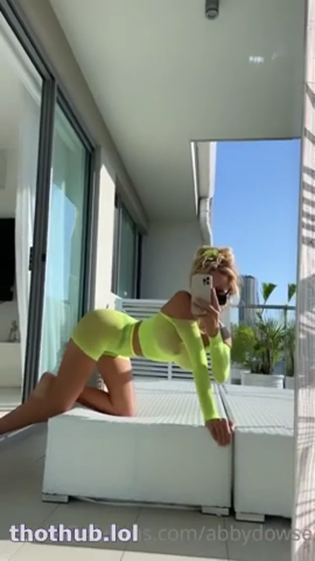 Abby Dowse – green mesh