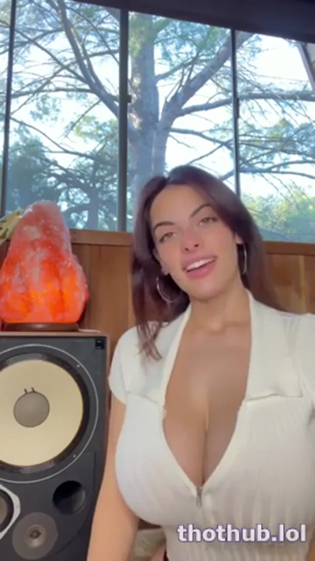 Alexa Pearl striptease and boob play joi