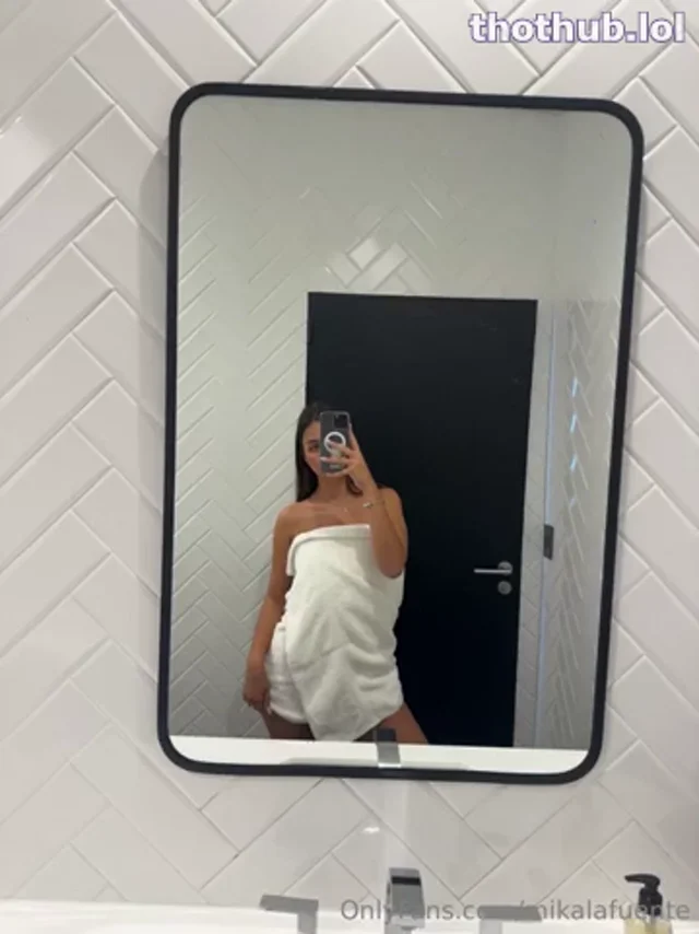 Mikaela Lafuente Nude NEW SHOWER ONLYFANS