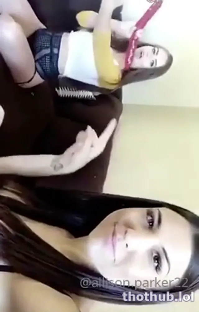 Allison Parker Lesbian Dildo Sucking