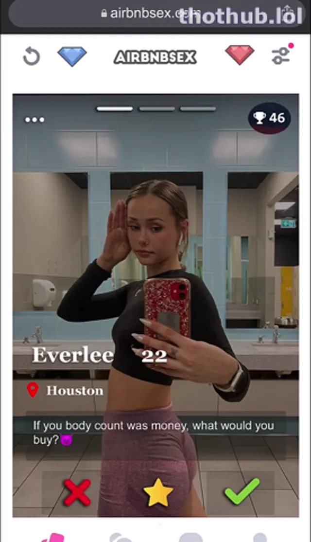 Everlee – Sucking big dick