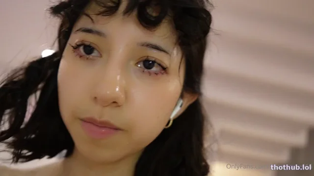 Cherry Cute 666 vibrator orgasm