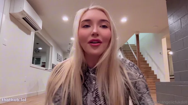 Angelicfukdoll – Gorgeous Busty Blonde Fingering Herself