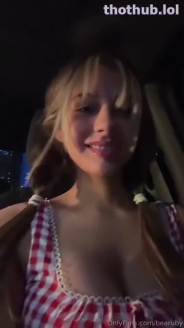 Bearuby Car Blowjob And Facial