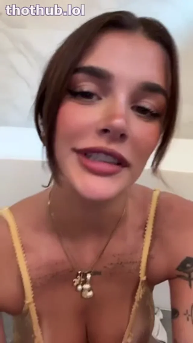 Arikytsya dildo fuck