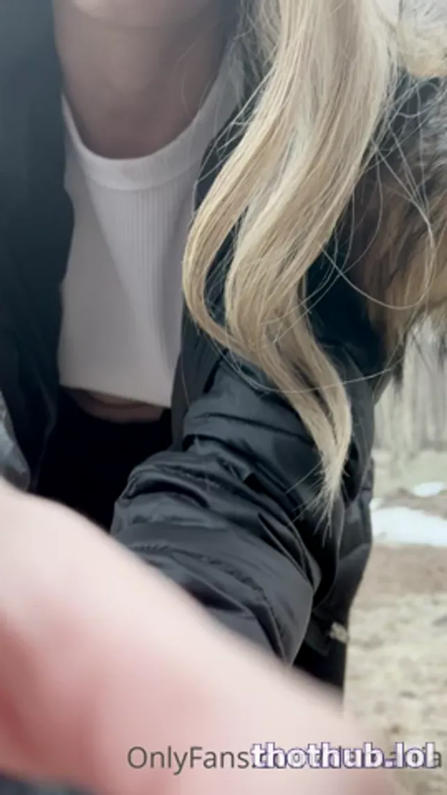 Damania Outdoor Standing Cum