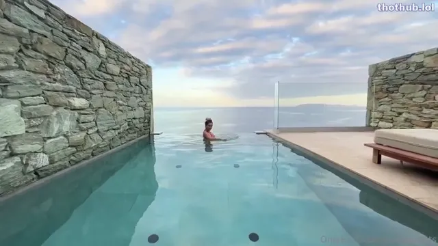 Adrianna Eves BG Poolside Sex Tape