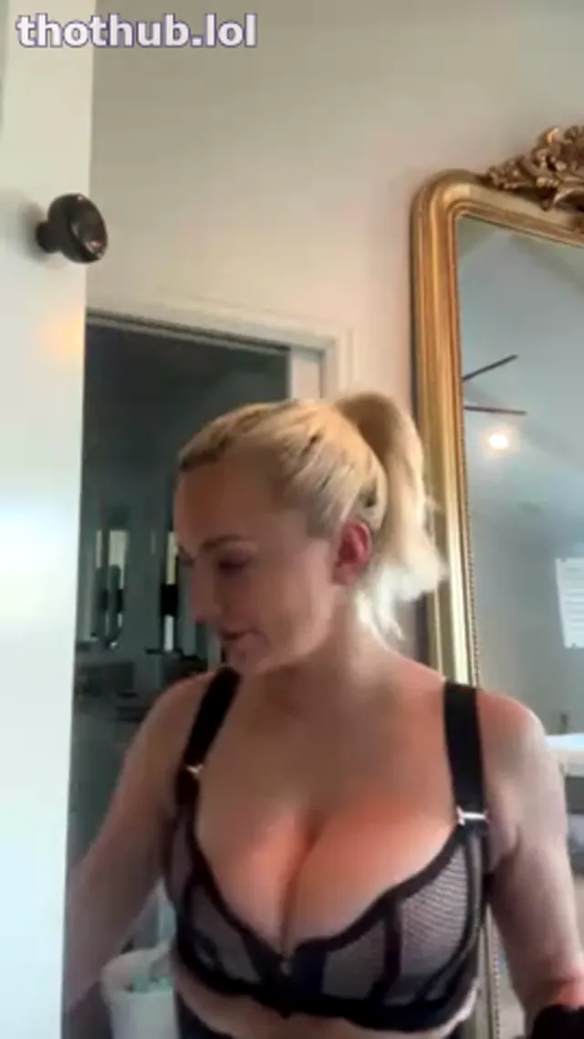 Lindsey Pelas Big Melons Onlyfans