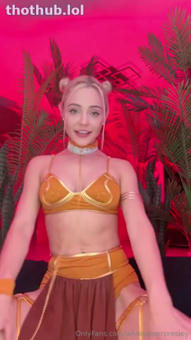 Whoispiperpresley dildo ride and fuck