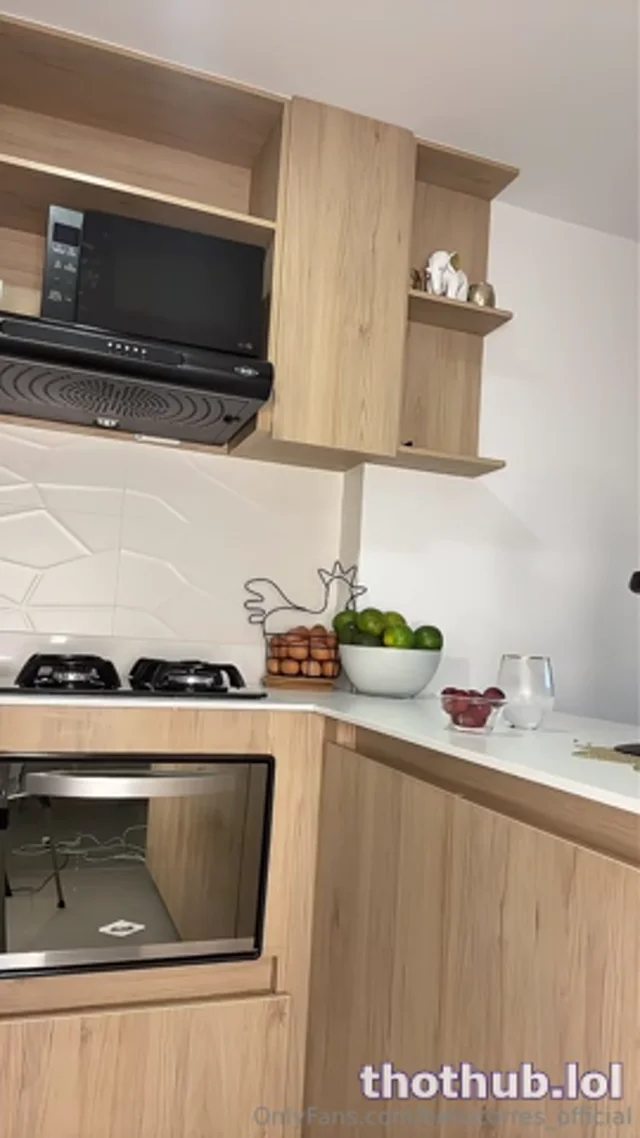 Bella Torres NAKED IN KITCHEN ONLYFANS