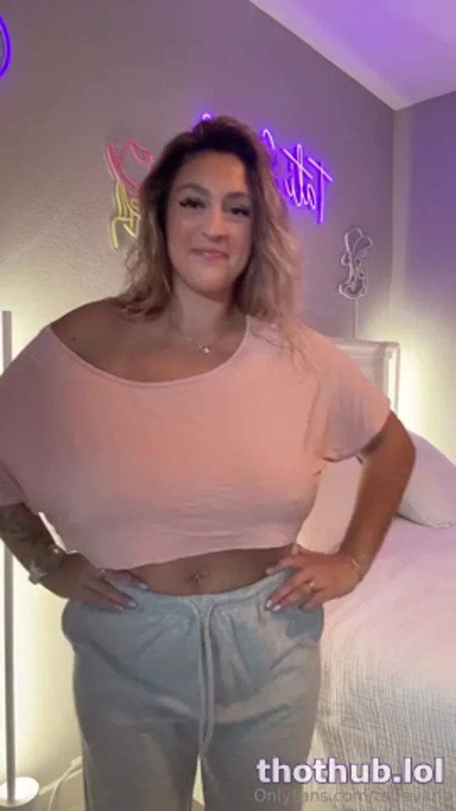 Tati Evans Dancing Tits