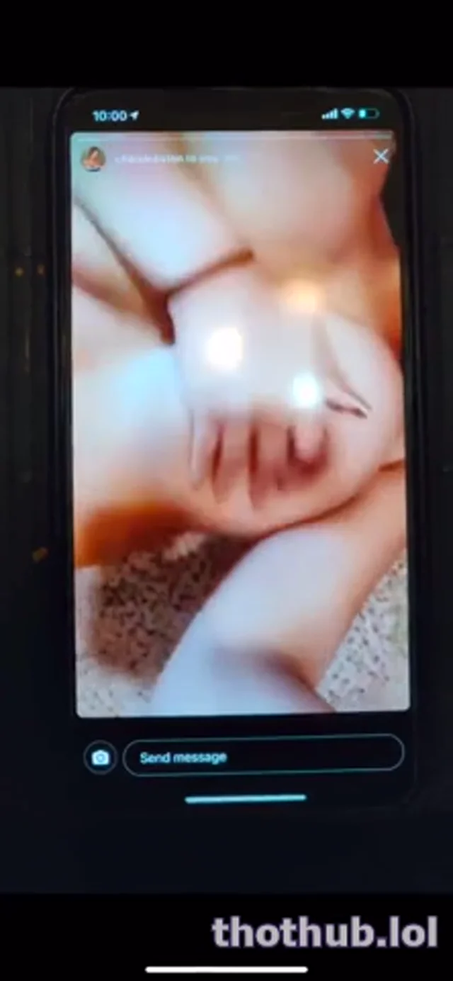 Elsababy Bare Naked Tits