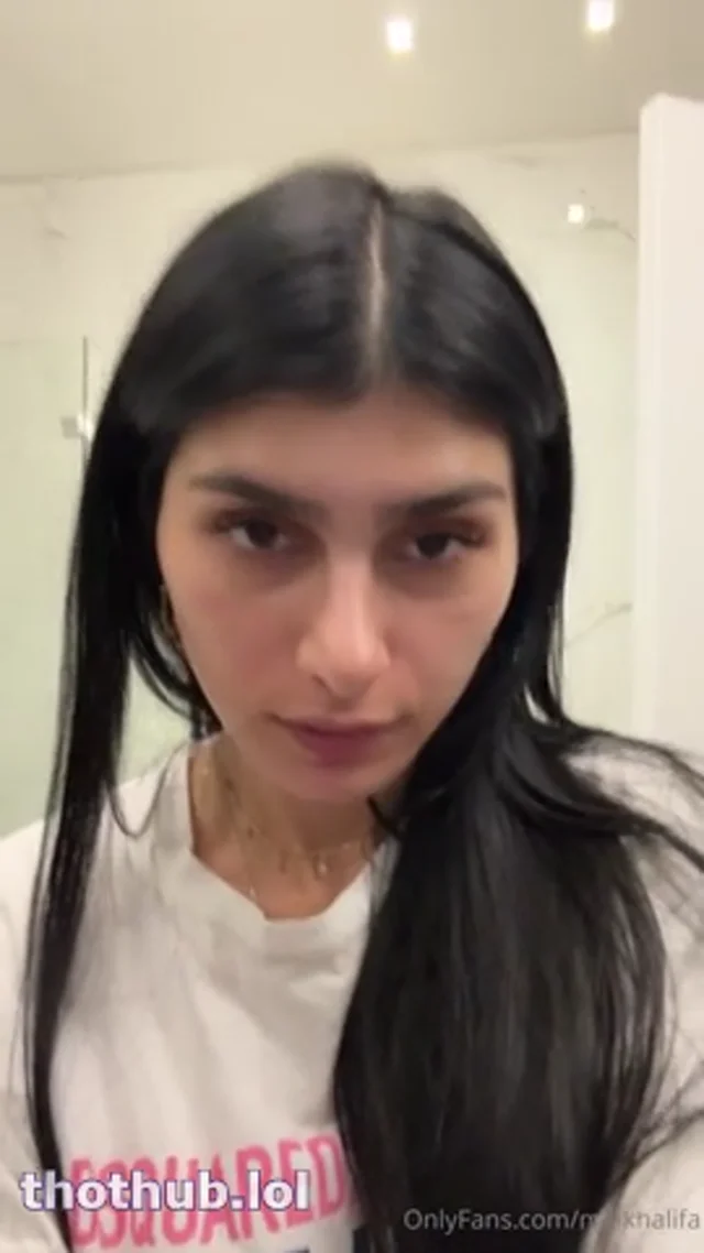 Mia Khalifa Reading Book Video Leaked