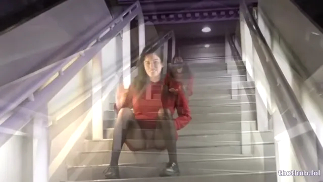 Nicole Niagara Spying on fat pussy