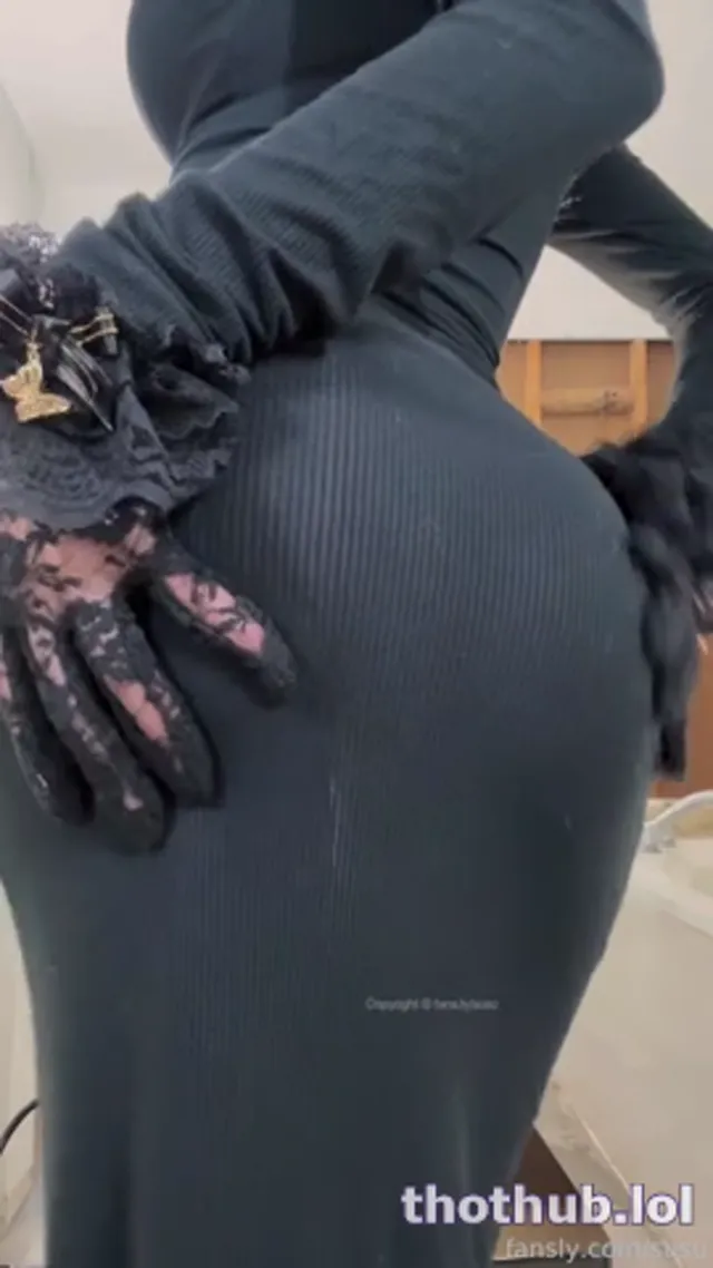 Susu Twerking Slow Motion Ass Tease Swimsuit Succubus Leak