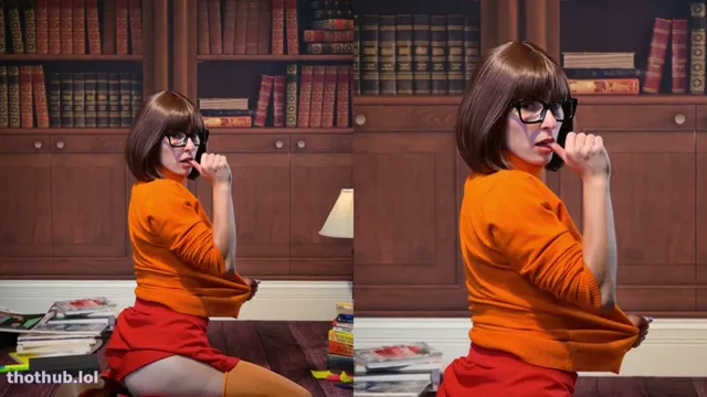 Masha Cosplays Velma