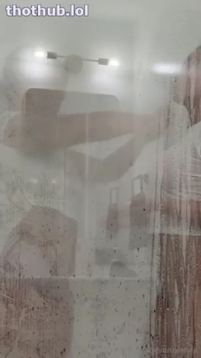Paige Vanzant GG Shower Play