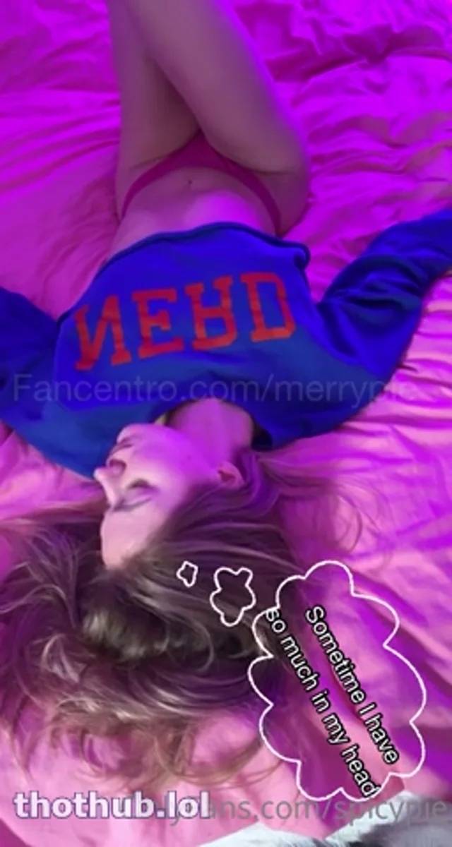 SpicyPie – Horny Babe Rubs Her Pussy With Double Hitachi