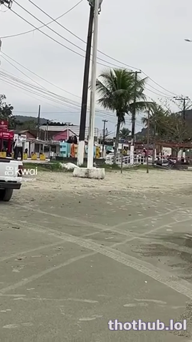 Loira Praiana – Kwai08