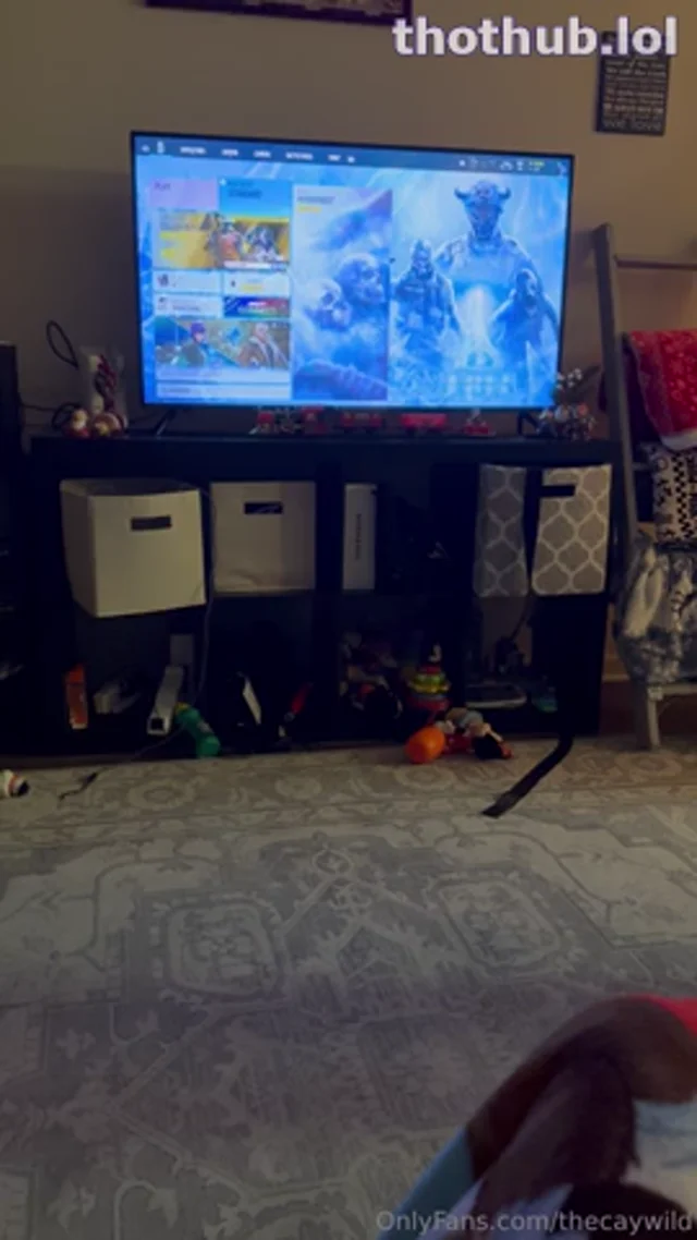 Cay Blowjob and Swallow