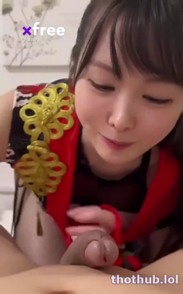 LittleJapanese close up blowjob
